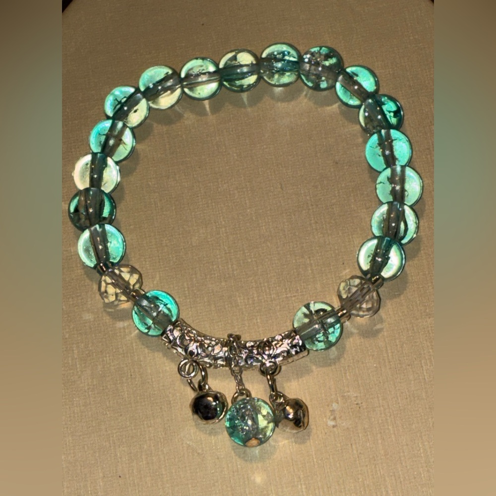 Elegant Aqua Beaded Bracelet